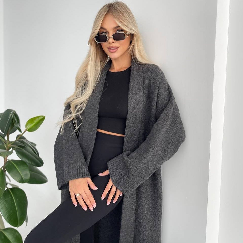 Chic and Comfortable Winter Cardigan