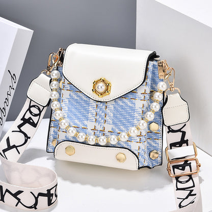 Cute Pearl Chain Crossbody Bag